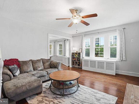 5th image of 7927 Heather Rd