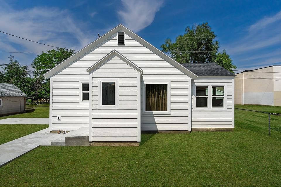1st image of 731 Custer Ave