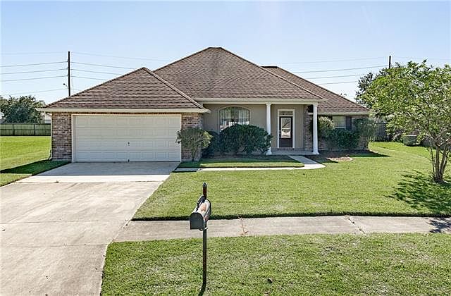 2nd image of 518 Oak Point Dr