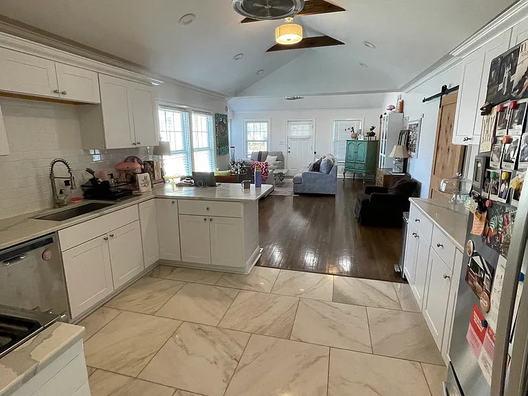 6217 Brookside Blvd — Photo 16