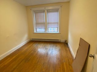 55 Park Dr APT 7, Boston, MA 02215