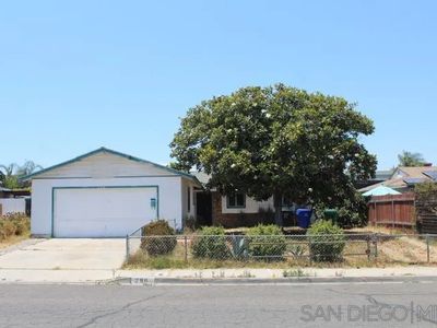 236 S Royal Oak Dr, San Diego, CA, 92114