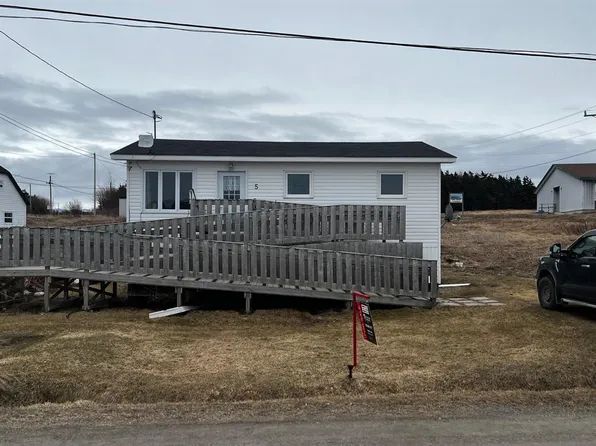 5 Grades Road, Cow Head, NL A0K2A0