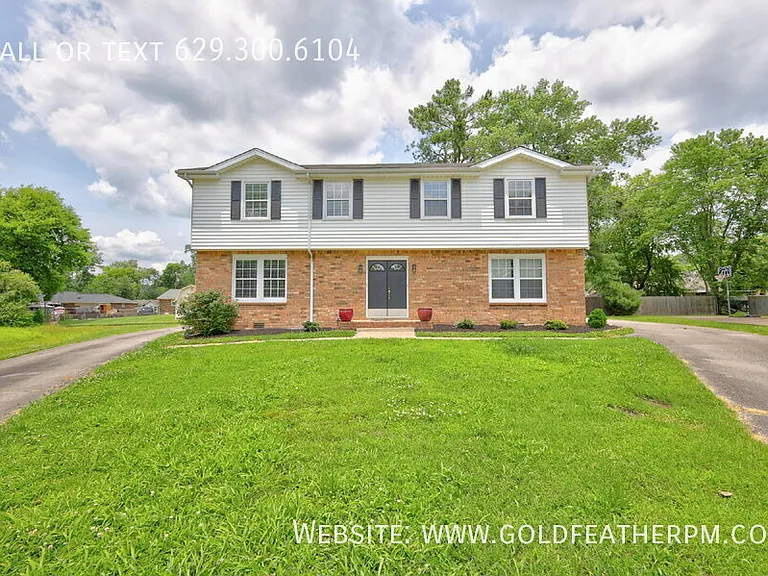 109A Harrow Ct — Photo 2