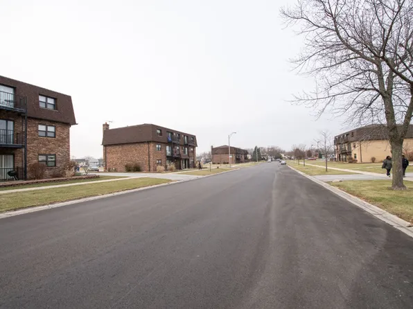 21837 Jeffrey Sauk Village, IL 60411