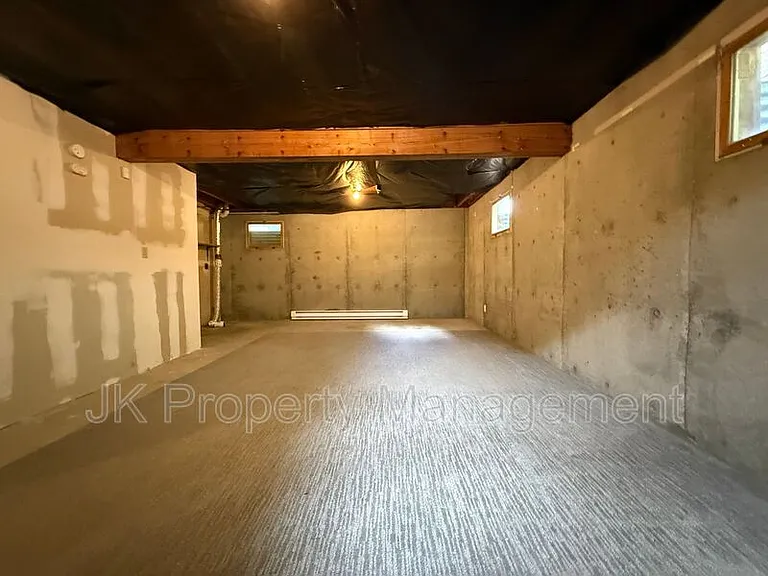 919 1st Ave SW #4 — Photo 33