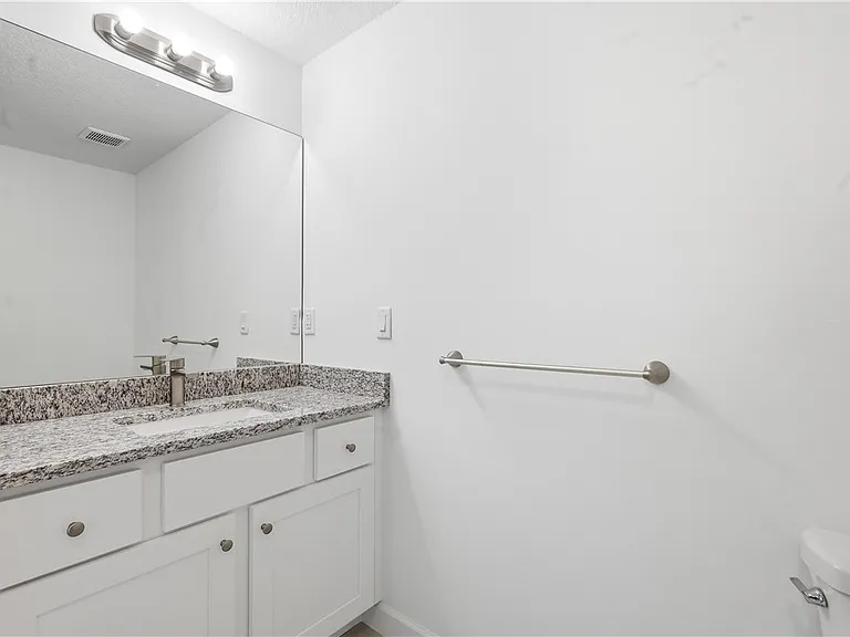 939 19th St #939 — Photo 18