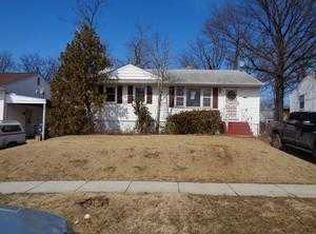 7230 Oliver St, Lanham, MD 20706