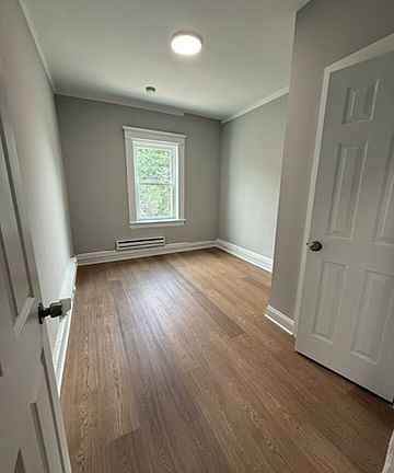 1R Bedroom 1