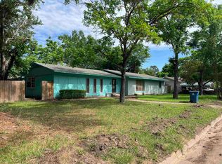 1213 Irvin St, Daingerfield, TX 75638