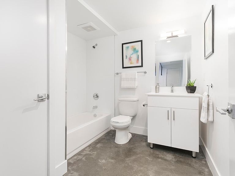 5701 International Blvd Oakland, CA, 94621 - Apartments for Rent | Zillow