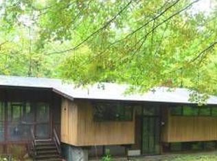 1 Sand Pond Rd, Hardwick, NJ 07825