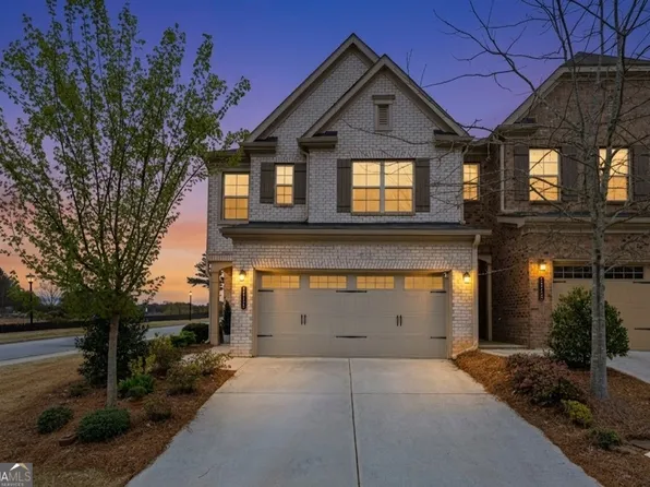1255 Lanier Meadow Dr, Buford, GA 30518