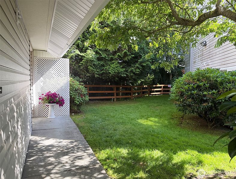 3rd image of 12427 4th Avenue W #7104