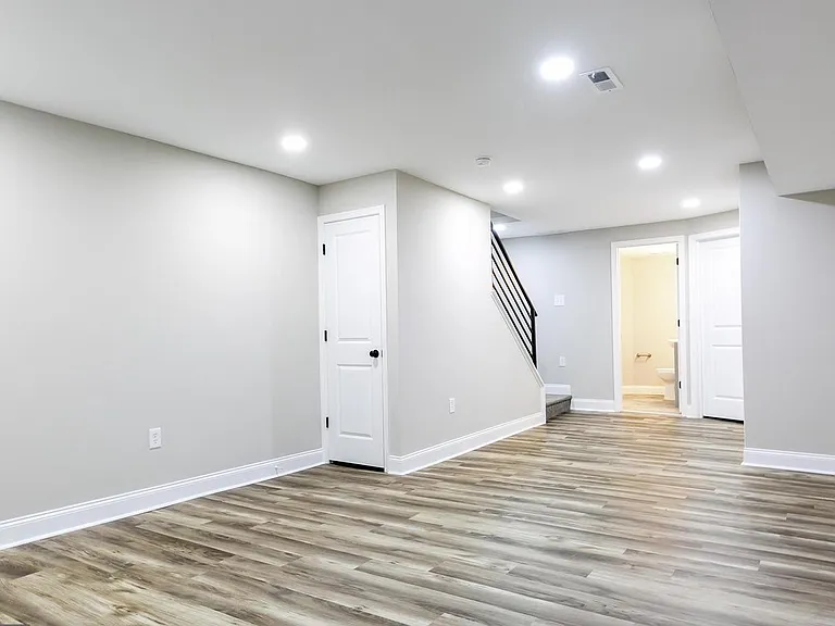 1536 S Corlies St — Photo 10