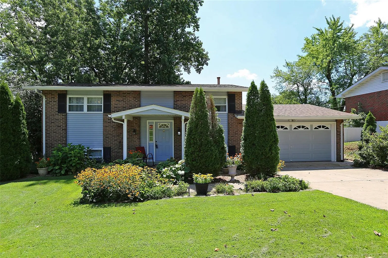 114 Wildwood Ct photo 1