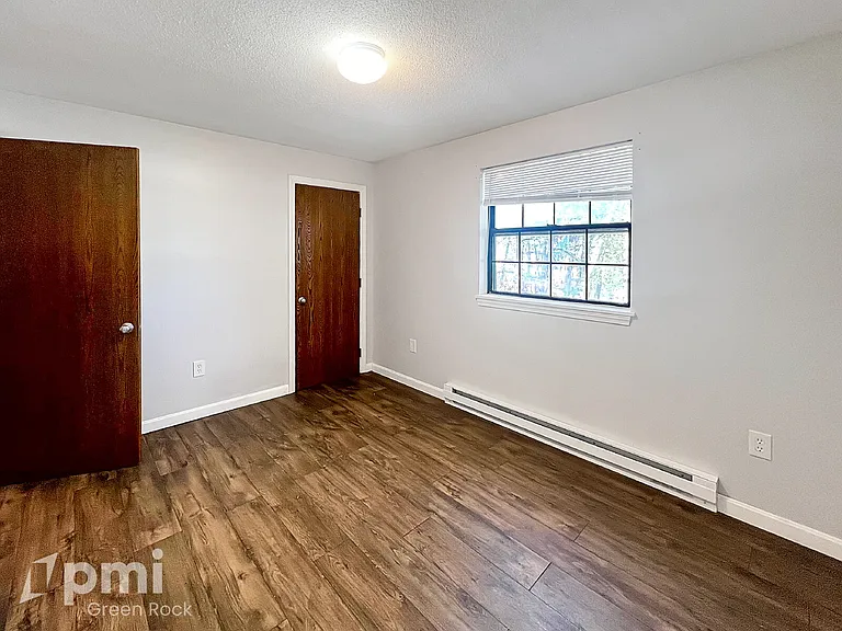 12 E Side Dr #2 — Photo 8