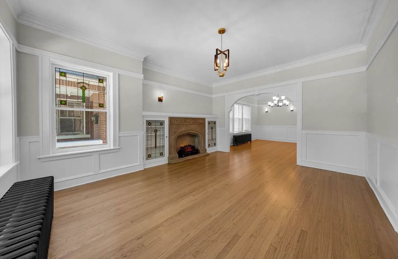 2 bed, 1250 sqft, $2,200 — Photo 4