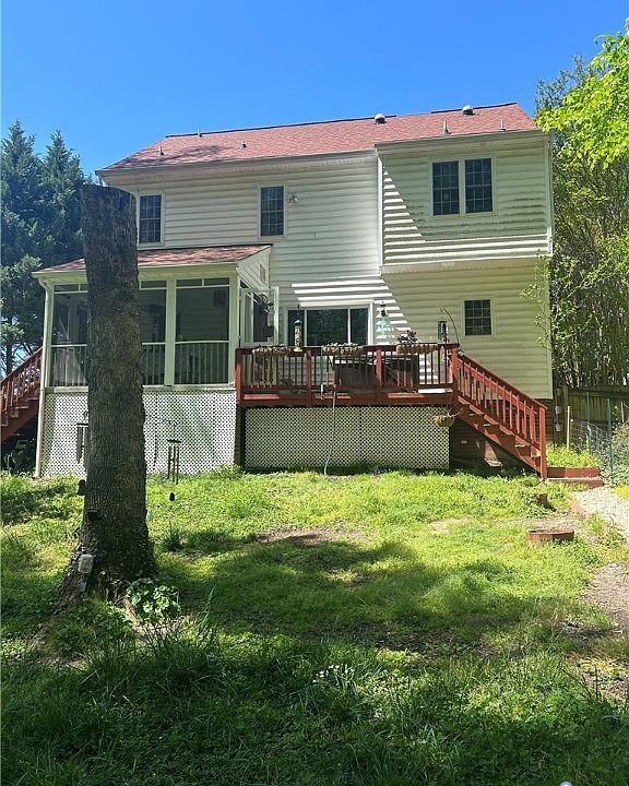 2nd image of 2212 Ridgefield Green Way