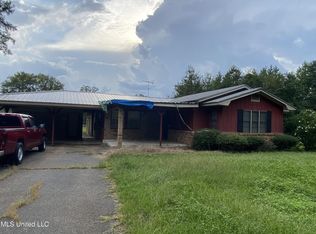 1100 Main St S, Mendenhall, MS 39114