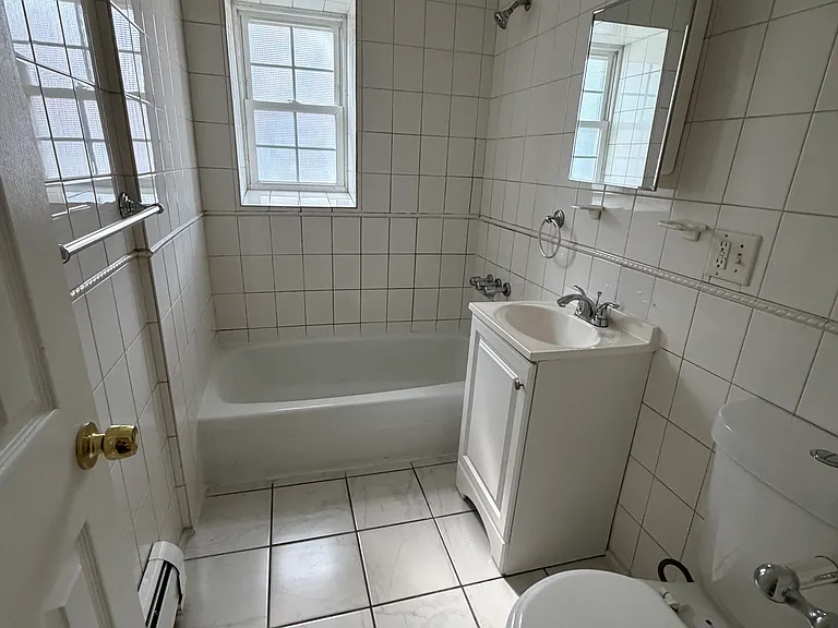 233 Barrow St #1A — Photo 8