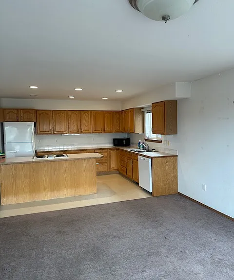 1300 Marina Dr #16 — Photo 5