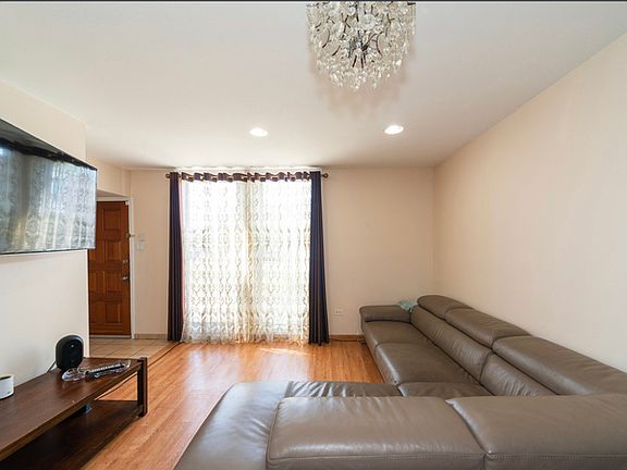 3rd image of 1837 Pine Ct