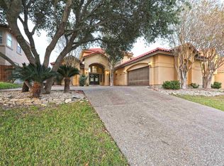 414 Emerald Lake Dr, Laredo, TX 78041