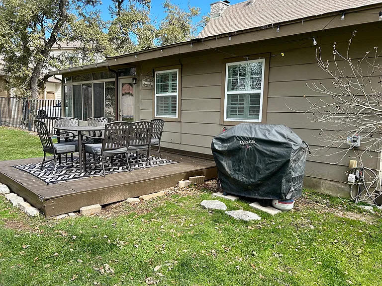 9000 Blue Hill Ct — Photo 26