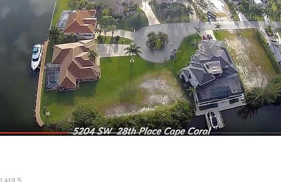 4th image of 5204 SW 28th Pl