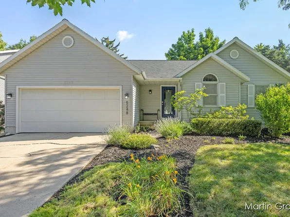 5248 Green Pine Ct SE, Kentwood, MI 49508