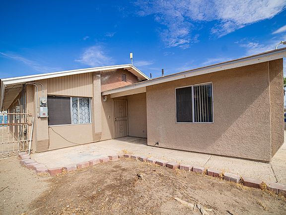4th image of 1076 S 13th Ave