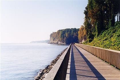 Boardwalk at Bayfront Park, only a mile away.