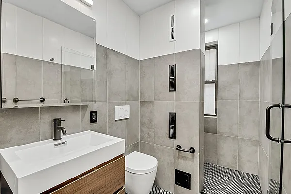 Rented by Bold New York | media 14