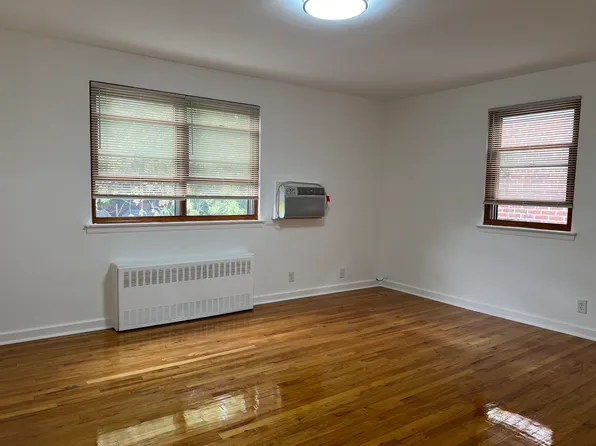 6063 84th St Floor 2, Middle Village, NY 11379