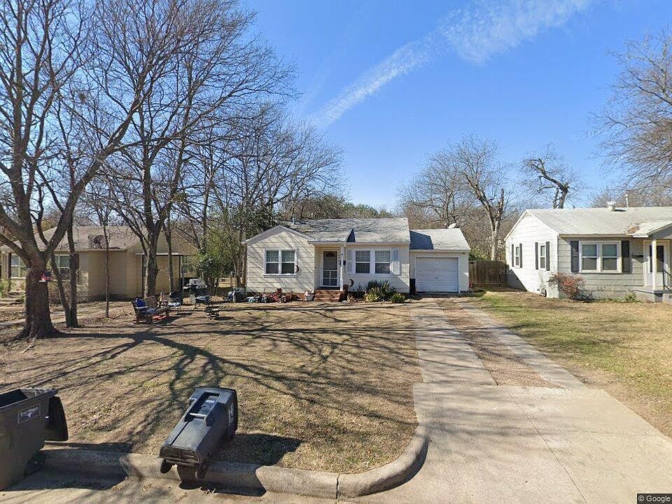 1st image of 4964 Royal Dr