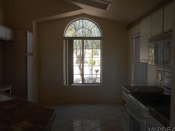 2nd image of 1612 Kyle Ave