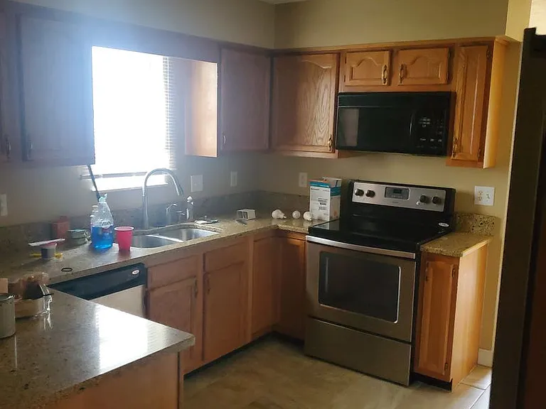 937 Ashley Michelle Ct — Photo 3