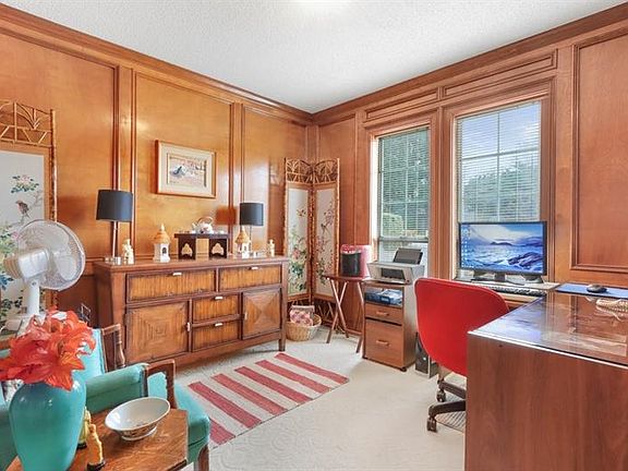 4th image of 2695 Piedmont Oak Dr