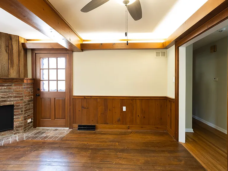 1008 Lakeshore Dr — Photo 18