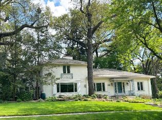 8775 Lincoln Dr, Huntington Woods, MI 48070