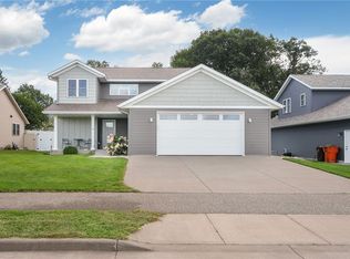 457 Autumn Dr, Altoona, WI 54720