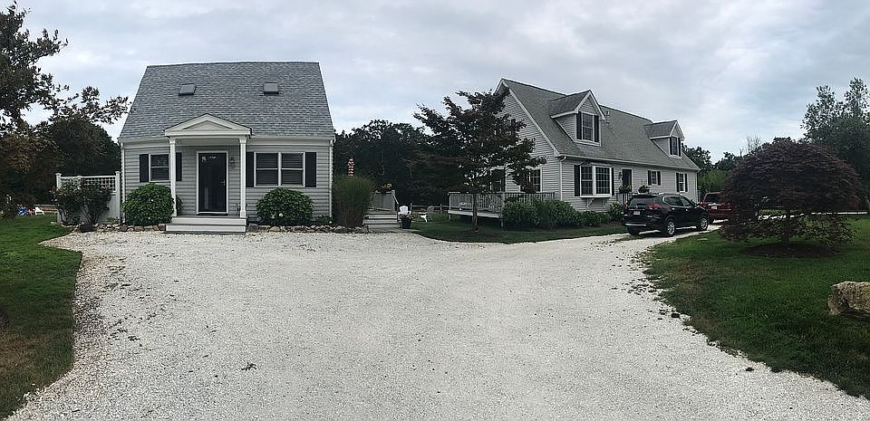Main house and guest house