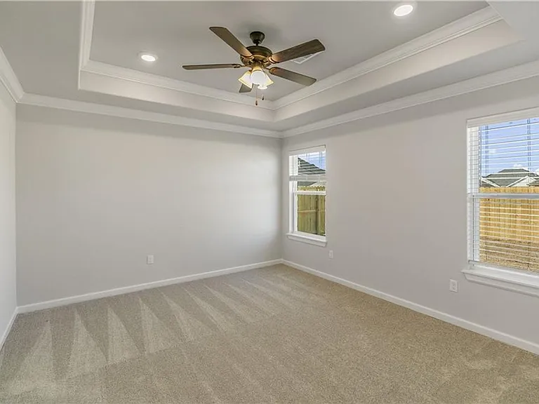 460 Willow Dr — Photo 12