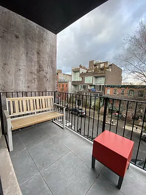 Rented by Lodger Corp | media 37