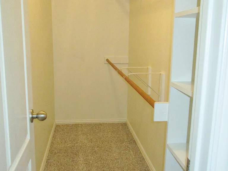 5526 Homestead Rd — Photo 9