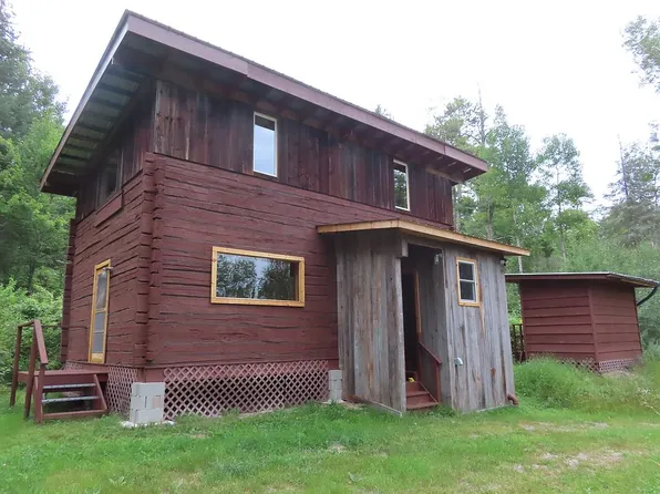 2413 Grant McMahan Blvd, Ely, MN 55731