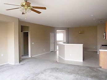 4th image of 13270 Newport St