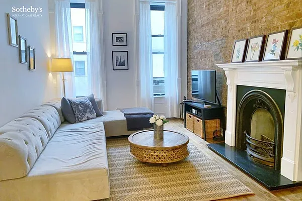 Rented by Sotheby's International Realty | media 1