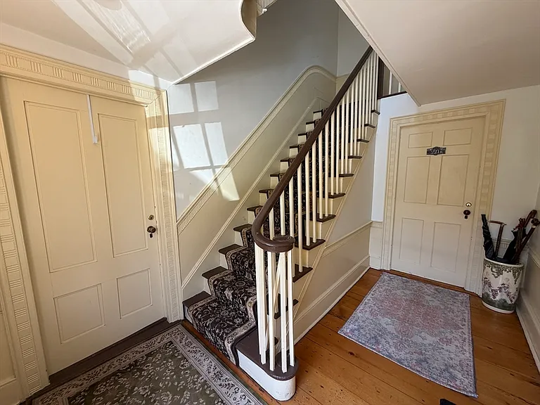 51 Elm St #2 — Photo 3